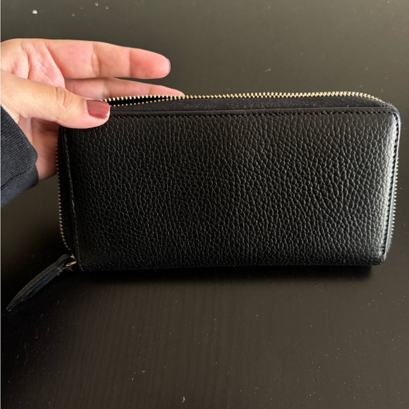 Gucci Marmont zip around wallet - Picture 3 of 3